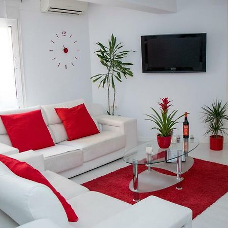 Apartamento E&R Malaga Centro- Parking Gratis ภายนอก รูปภาพ