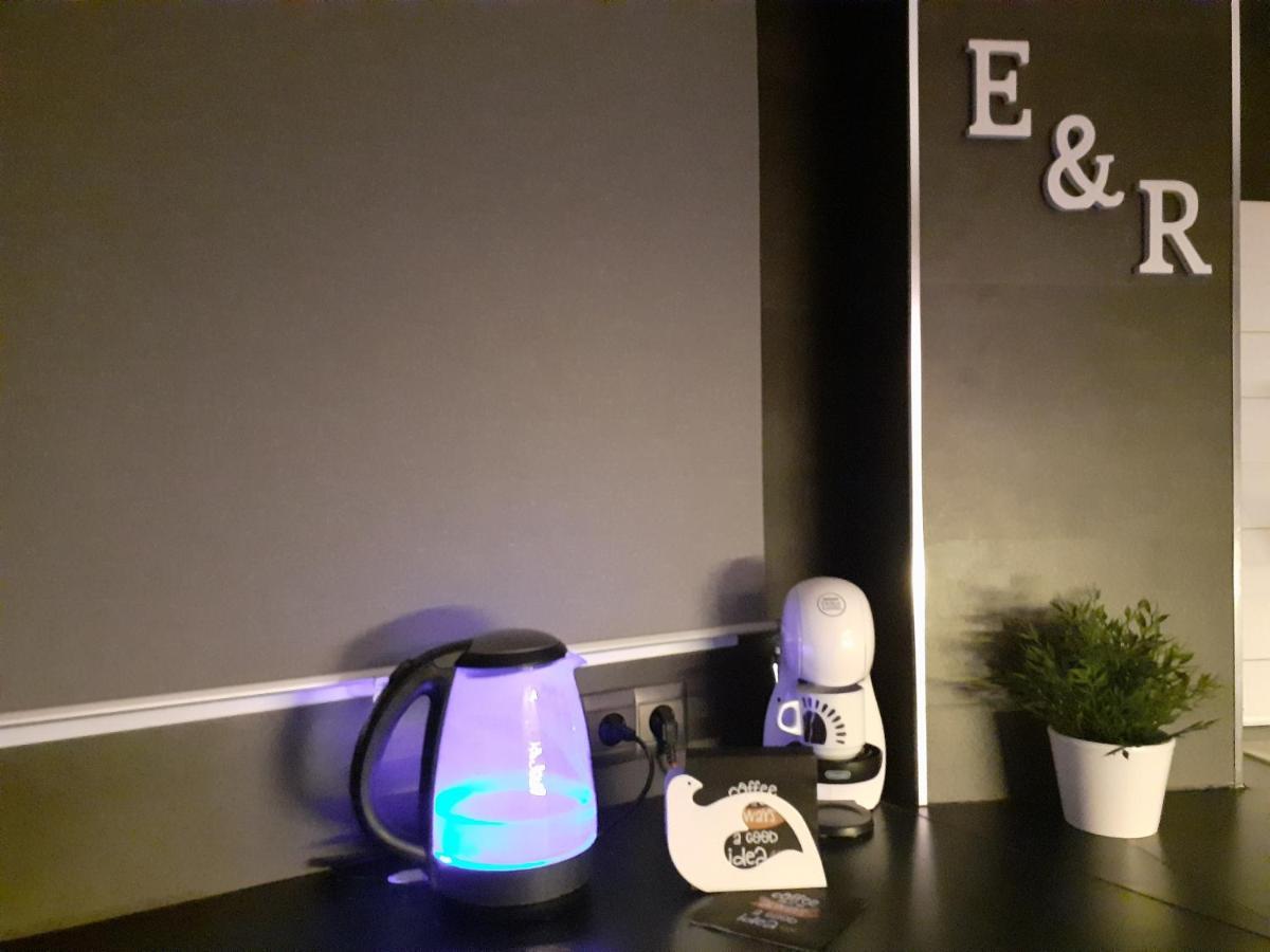 Apartamento E&R Malaga Centro- Parking Gratis ภายนอก รูปภาพ