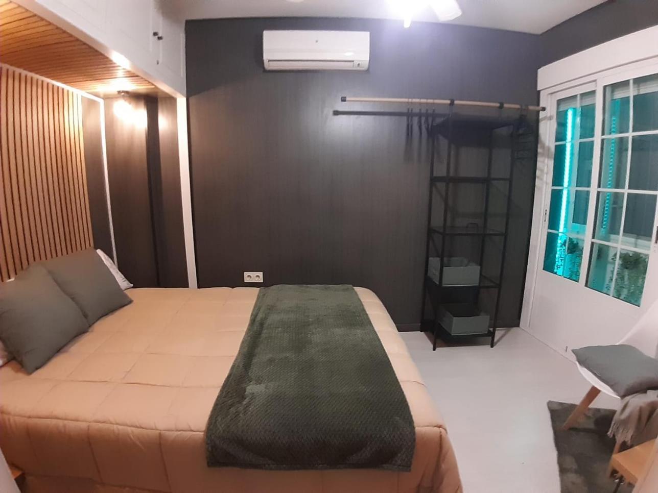 Apartamento E&R Malaga Centro- Parking Gratis ภายนอก รูปภาพ
