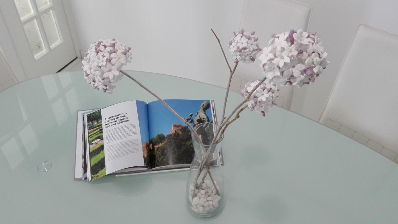 Apartamento E&R Malaga Centro- Parking Gratis ภายนอก รูปภาพ