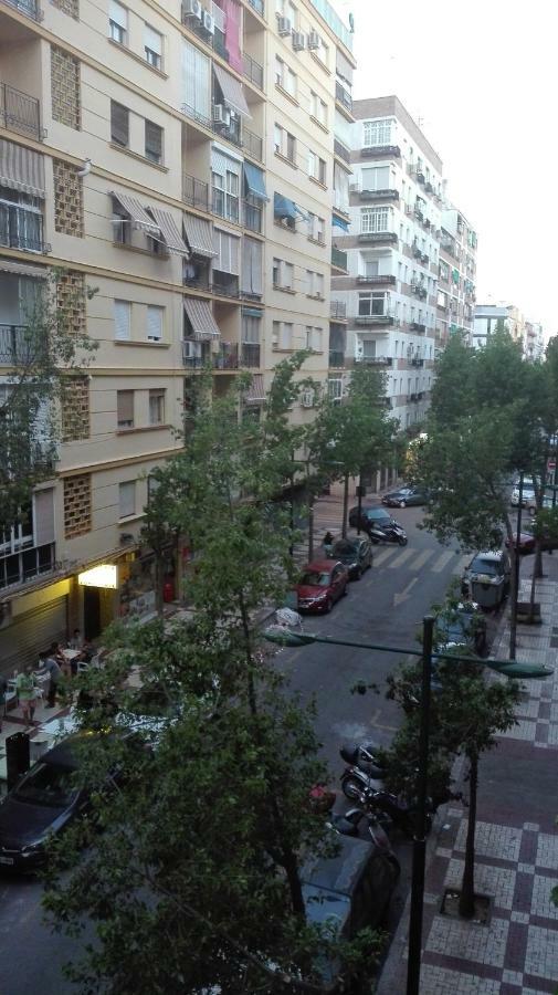 Apartamento E&R Malaga Centro- Parking Gratis ภายนอก รูปภาพ