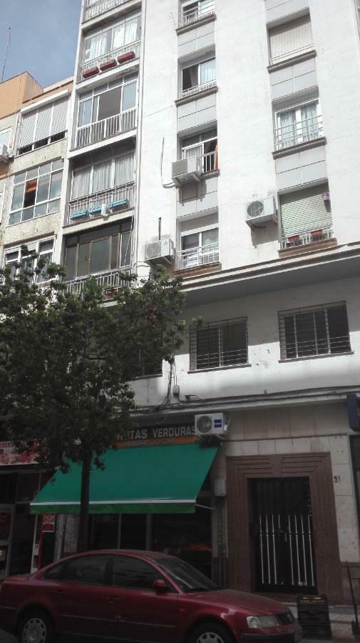 Apartamento E&R Malaga Centro- Parking Gratis ภายนอก รูปภาพ