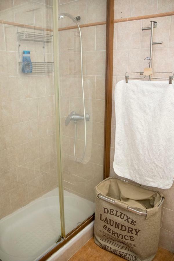 Apartamento E&R Malaga Centro- Parking Gratis ภายนอก รูปภาพ