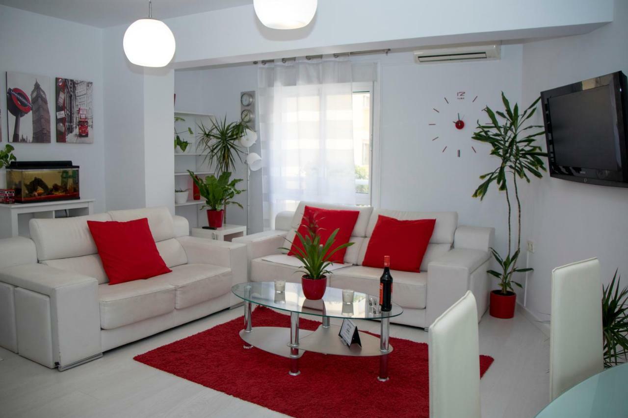 Apartamento E&R Malaga Centro- Parking Gratis ภายนอก รูปภาพ